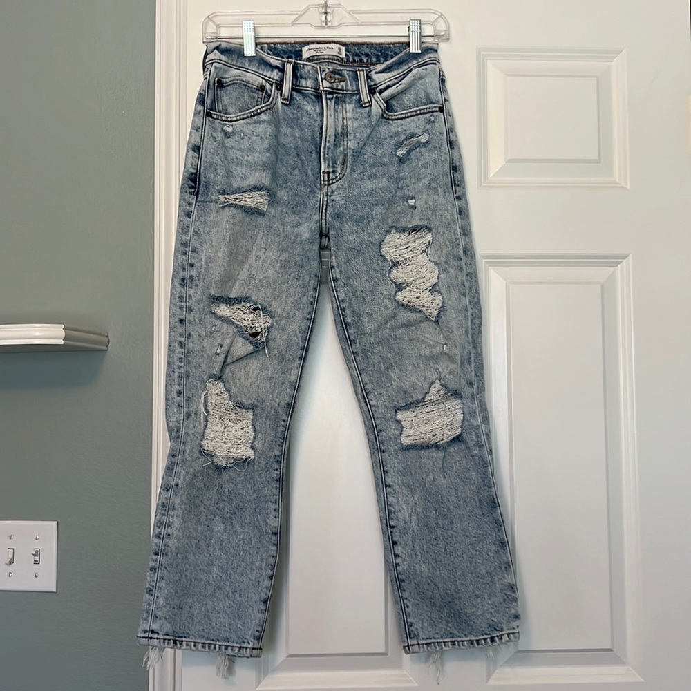 Abercrombie & Fitch Boyfriend Mid Rise Jeans